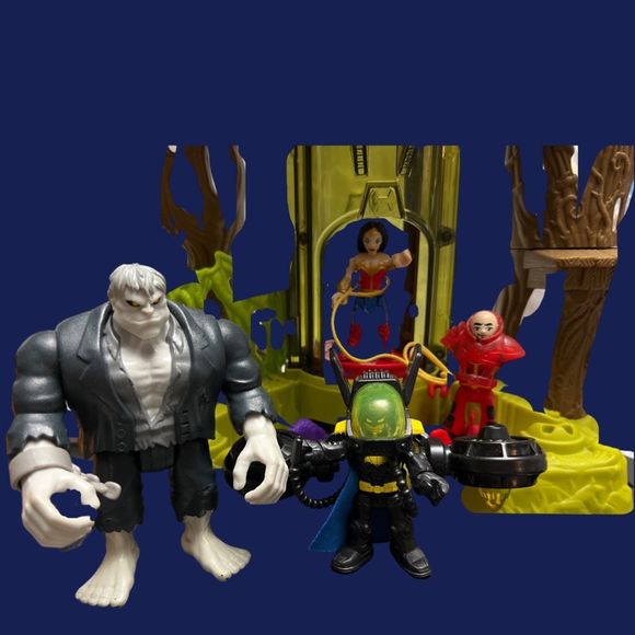 🖤💙 Fisher Price Imaginext DC Super Hall of Doom Playset & Batman, Lex Luther - Picture 3 of 3